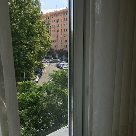 Isabel 4* Roma