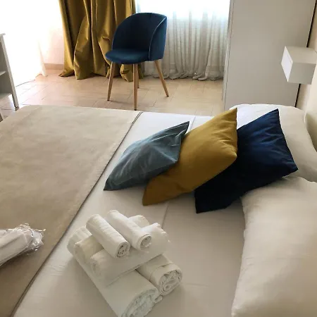 Isabel 4* Roma