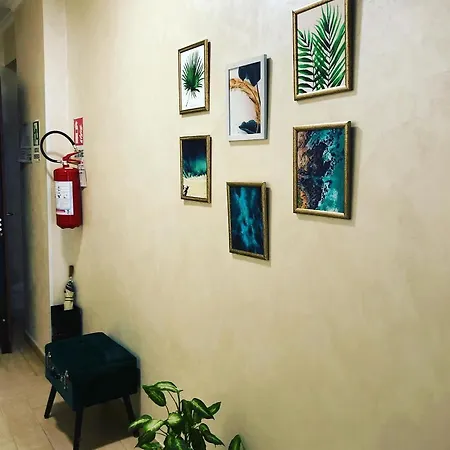 Isabel Pensión Roma